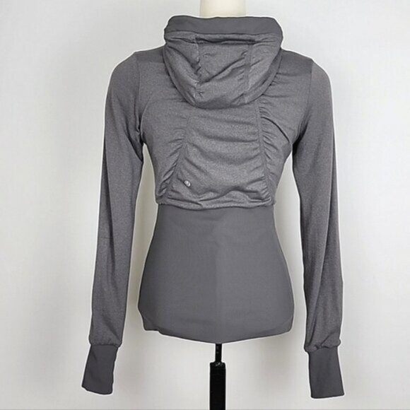 Lululemon Grey Dance Studio Reversible Jacket Hooded Stretch Thumbholes Size 6 - Picture 5 of 15